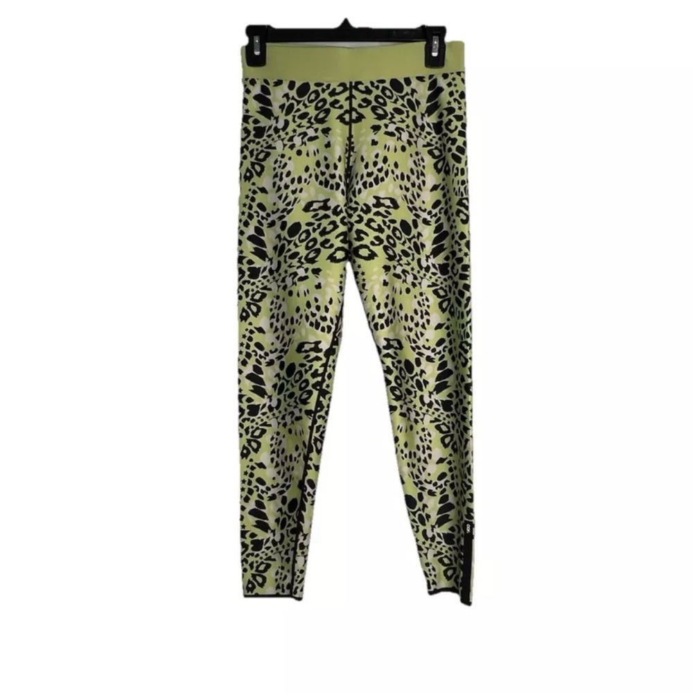 NWOT Ultracor leggings MSRP $214